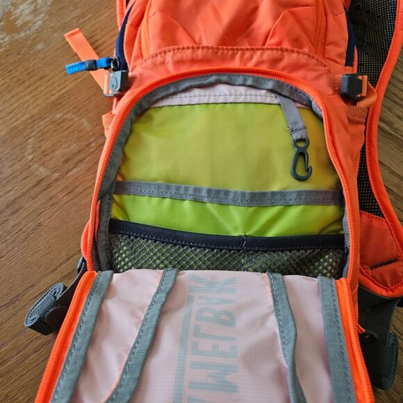 CamelBak Lobo 9 Hydration Pack - 3L/100oz Reservoir - Picture 3 of 6